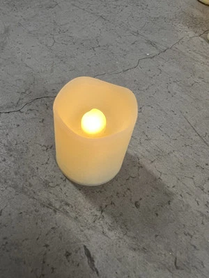 Homemory RealisticBulb Battery Operated Flameless LED Tea Light for Celebration  - Image 1 of 4