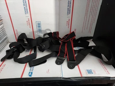 Lote de 4 correas Guitar Hero 1 Fender 2 negro 1 negro/rojo buen usado - T6#502 Foto 1 de 4