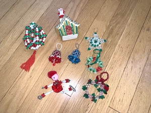 Lotto Ornamenti Perline Corona Campanella Babbo Natale Vintage Fatto a Mano - Foto 1 di 8