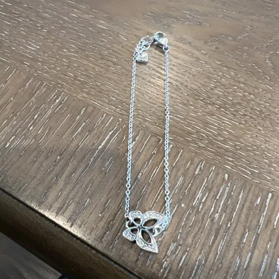 布莱顿蝴蝶水晶脚链 * * 已退役 * * — 第 1/4 张图片