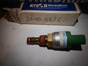 84-05 NOS INTERNATIONAL NAVISTAR TRUCK SWITCH ALARMSTAT ALARM 2040453C1 - Picture 1 of 5