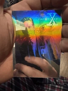 X-FILES SEASON 3 1996 TOPPS 3-D HOLOGRAM INSERT CARD X1 OF 2 - Picture 1 of 1