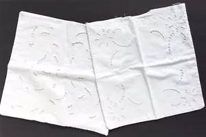Funda de almohada vintage - diseños bordados blancos - apertura sin terminar - Imagen 1 de 5