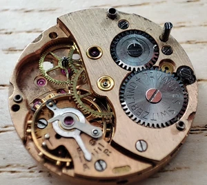 Watch movement Tavannes - 19.3 mm - for parts and spares - Picture 1 of 6