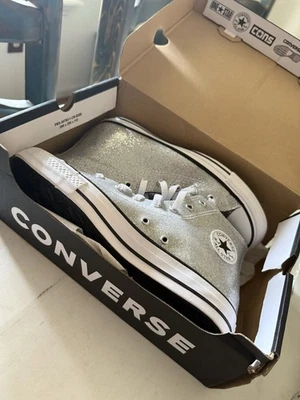 Zapatos Converse Chuck Taylor Allstar Hightop Plateados Metálicos Talla 7 Niños Foto 1 de 4