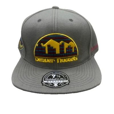 Gorra Mitchell & Ness NBA Denver Nuggets corona alta ajustada gris, usada. {GG}. Foto 1 de 4