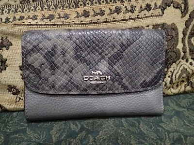 Coach Gray Leather Envelope Wallet Size Medium - Image 1 of 4
