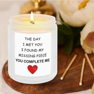 Candela di soia profumata alla lavanda - Il giorno in cui ti ho trovato - Tu mi completi Candela - Foto 1 di 9