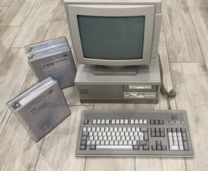 Olivetti M240 + Monitor + Tastiera + Manuali - Afbeelding 1 van 23