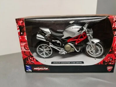 Ducati monster 1100   2010  silver    1/12 Newray - Image 1 of 4