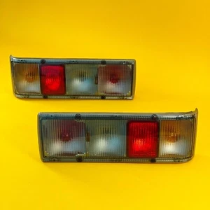 2x Caravan Lamp Britax 9300 Wrap Around Rear Light For Caravan Swift Abbey 12V - Picture 1 of 14