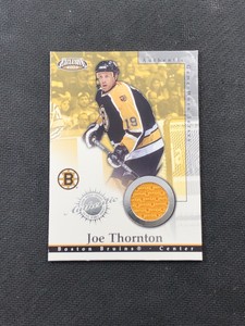2002-03 PACIFIC EXCLUSIVES JOE THORNTON AUTHENTIC GAME-WORN JERSEY #2 BRUINS