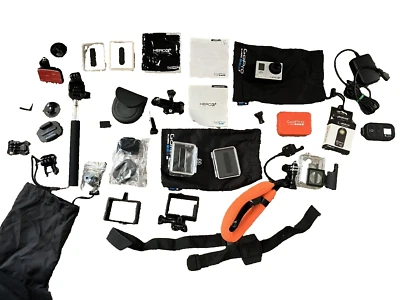 Cámara GoPro HERO3: Silver Edition - Plateada y todos los accesorios Foto 1 de 4