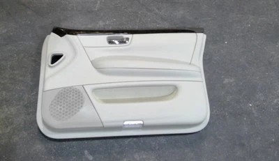 SE ADAPTA A CADILLAC DTS 2010-2011 MOLDURA 20835750 - NUEVO OEM 20835750 Foto 1 de 4