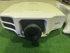 Epson Eb-G7400U Projector Unit Confirmed Operational Hd High Brightness Home - Picture 1 of 8