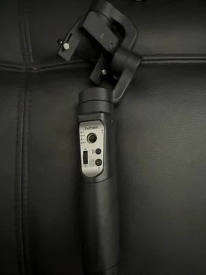 Hohem iSteady Pro 4 3-Axis Gimbal Stabilizer for GoPro. - Image 1 of 4