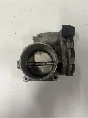 Cuerpo del acelerador OEM 2004-2010 Volvo C30 C70 S40 S60 S80 31216327 Foto 1 de 3