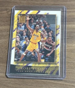 2000-01 Topps Reserve - Kobe Bryant #60 - Picture 1 of 2