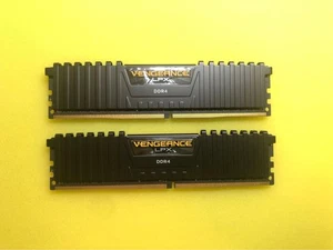 CORSAIR VENGEANCE 32GB (16GBx2) DDR4-2666 PC4-21300 Desktop RAM Tested - Picture 1 of 2