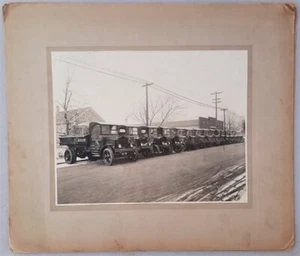 FRANK L BUSCHE CO OMAHA NEBRAKSA 1924 PHOTO 14 PIERCE ARROW TRUCK FLEET DRIVERS - Picture 1 of 3