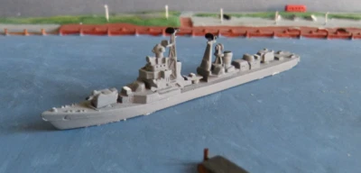 Trident Metall Modell 10012 - 1 : 1250 : russischer Lenkwaffen Zerstörer Kotlin - Bild 1 von 4