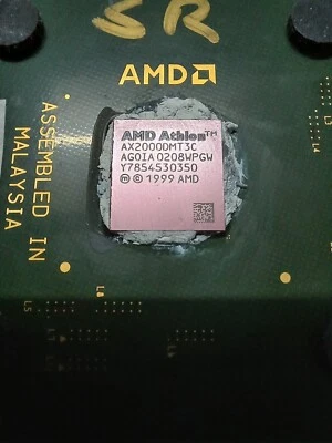 CPU AMD Athlon XP 2000+ (Palomino) - AX2000DMT3C - 1667 MHz - Immagine 1 di 3