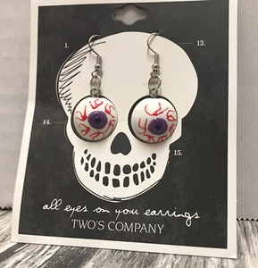 Pendientes de Halloween Two's Company Espeluznante Bloodshot Nuevos en paquete Globos oculares pintados a mano - Imagen 1 de 5