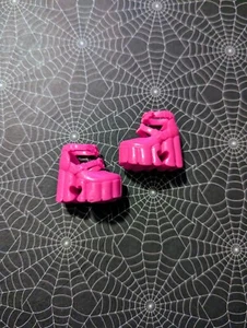 Monster High G3 Day Out Draculaura Doll Shoes Only Pre-owned Mattel 2022 - Picture 1 of 1