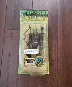 El Señor de los Anillos LA Comunidad del Anillo moria orc archer 2004 ToyBiz Nuevo en Caja - Imagen 1 de 7
