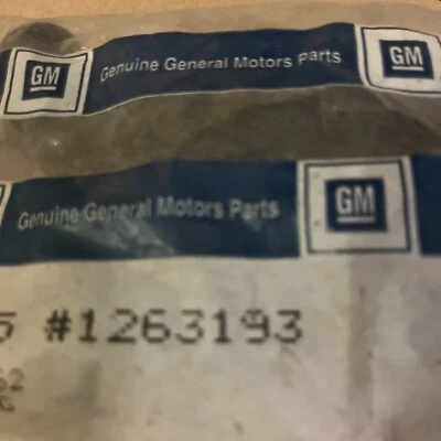 Genuine OEM GM 1263193 PCV Valve Elbow Multi Purpose Connector Sold Individually - Image 1 of 2