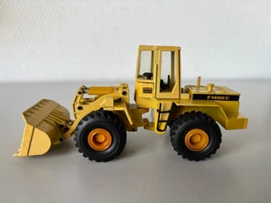 Faun Radlader F1400C  NZG #192  1:50 - Bild 1 von 8