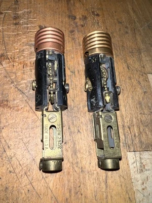 Flecha de enchufe de candelabro de cadena de tracción antigua de 1920 (par) extensible Foto 1 de 4