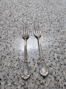 REED & BARTON Marked Geiser Grand Forks Haunted Hotel Legend AS IS Pair - Picture 1 of 9