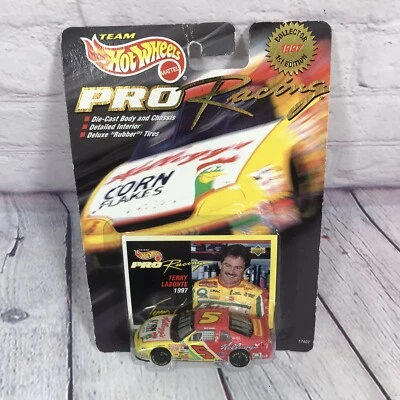 1997 Hot Wheels Pro Racing 1st Edition Terry Labonte #5 Car Kelloggs 1:64 Sealed - Image 1 of 3