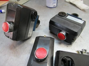 Taster Notschalter ROBOTRON Typ 3345 Öffner / Schließer Torsteuerung #B53# - Picture 1 of 7