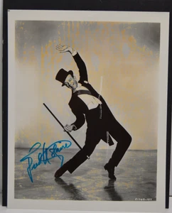 Vintage Fred Astaire Autograph Print Photograph Funny Face Top Hat & Cane Movie - Picture 1 of 15