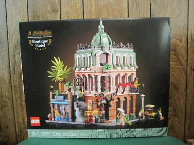 2022 LEGO 10297 BOUTIQUE HOTEL MODULAR BUILDINGS COLLECTION 3066 PIECES--NEW - Image 1 of 4