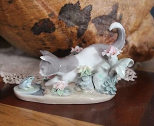 Lladro No 1442 Cat & Frog 'Kitty Confrontation' 1984 Spain Porcelain Vintage - Picture 1 of 9