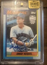 2015 Topps Archives Signature Series OMAR VIZQUEL Auto Autograph 1990 Indians/54