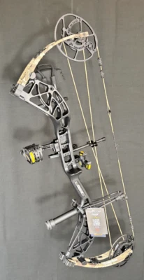 Bear Archery Whitetail INT RTH Right Hand 55 to 70 Pounds Black Whitetail New - Image 1 of 3