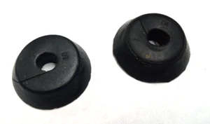 PIPER PN: 463-441 FIREWALL SEAL GROMMET (2/Pack) Sliced - Picture 1 of 3