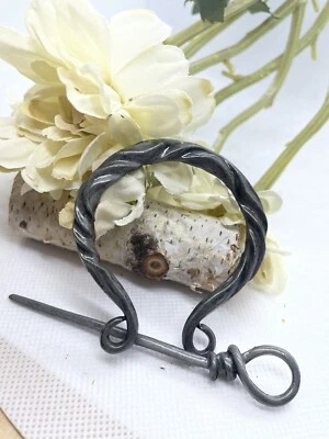 Brooch Pin Celtic Irish Shawl Cloak Scarf Kilt Pewter  Pagan CAPE SWEATER PEWTER — 第 1/4 张图片