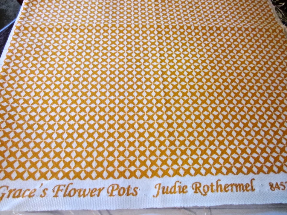 F6329, Aunt Grace, Flower Pots, fat quarter, 1930's reproduction, - Image 1 of 1