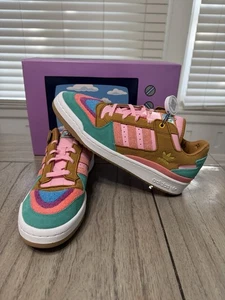 Größe 10,5 - Adidas The Simpsons x Forum Low Wohnzimmer - Bild 1 von 8