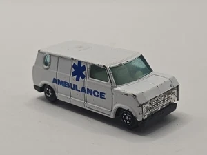 Ford Econoline Bedford Ambulance Diecast Yatming - Picture 1 of 8