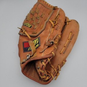 Mizuno MT 1800 Baseball Glove - RHT Mitt, American Steerhide Leather, 13"
