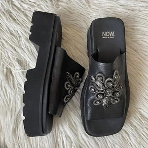 NOW schwarze italienische Leder klobige quadratische Zehenpartie verziert Y2K Sandalen 7415 neu ohne Etikett 38 - Bild 1 von 14