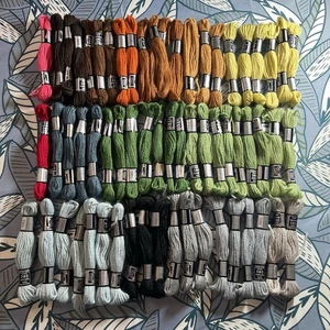 DMC Laine Tapisserie France 100% Wool Tapestry Yarn 62 Skeins Needlepoint 8m Ea - Picture 1 of 7