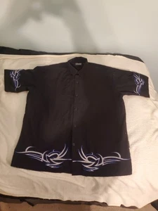 Camisa Dragonfly Para Hombres XL Negra Manga Corta Llama Abotonada - Imagen 1 de 14