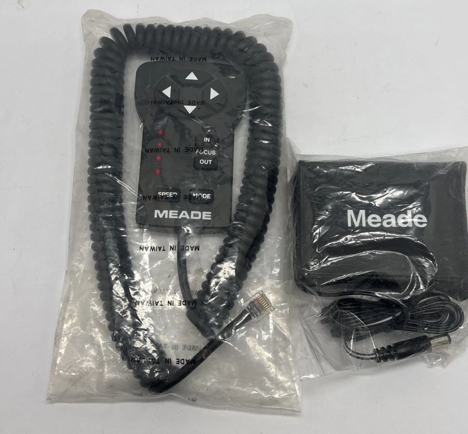 Meade Autostar 35-4702-00 Computer Telescope Controller Remote & Battery Pack - Image 1 of 4